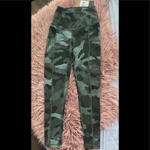 North Face - Tights - Women’s Motivation High-Rise 7/8 Pocket Tights - XS